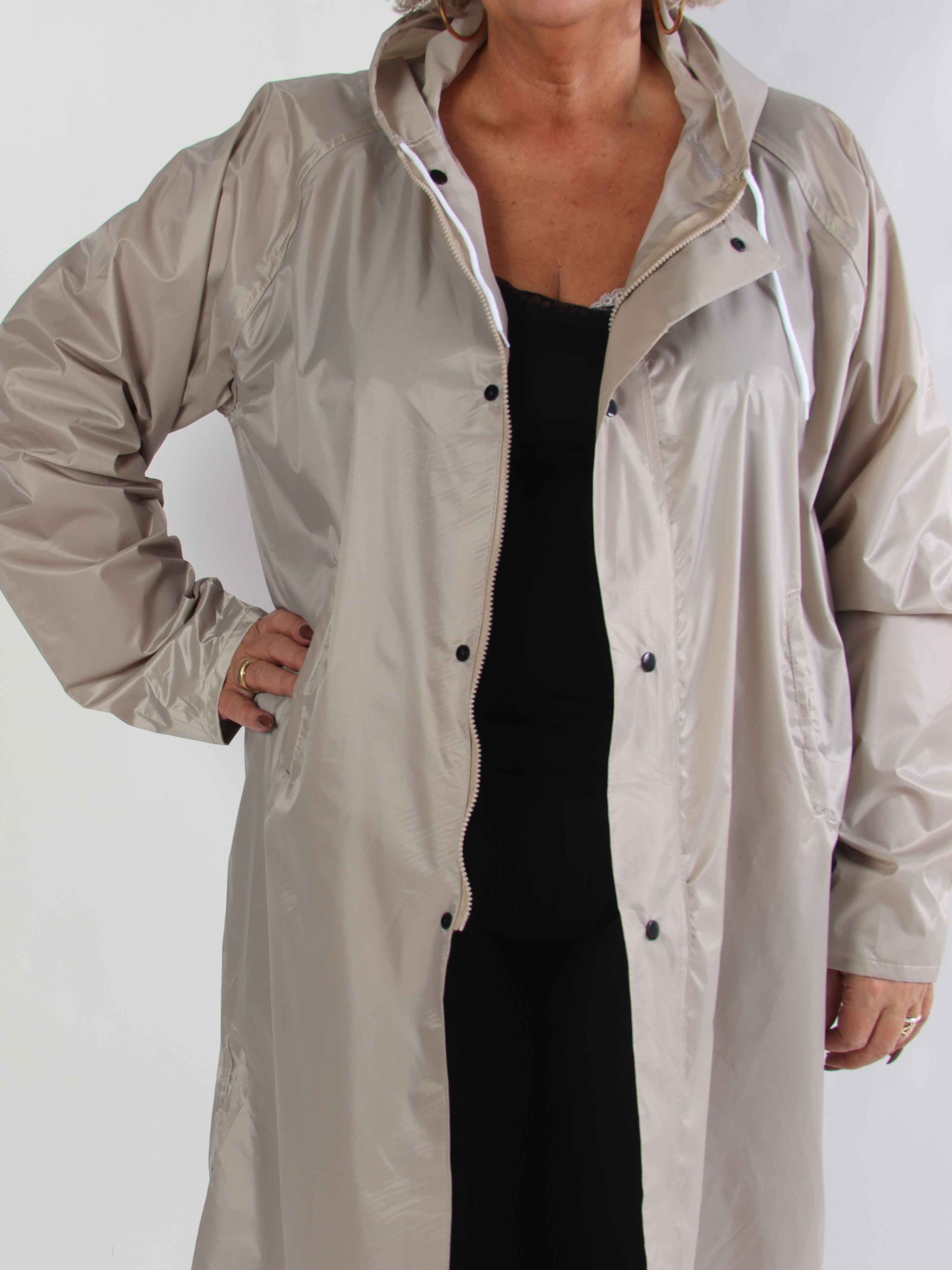 Reina - Plus size regnjakke med hætte